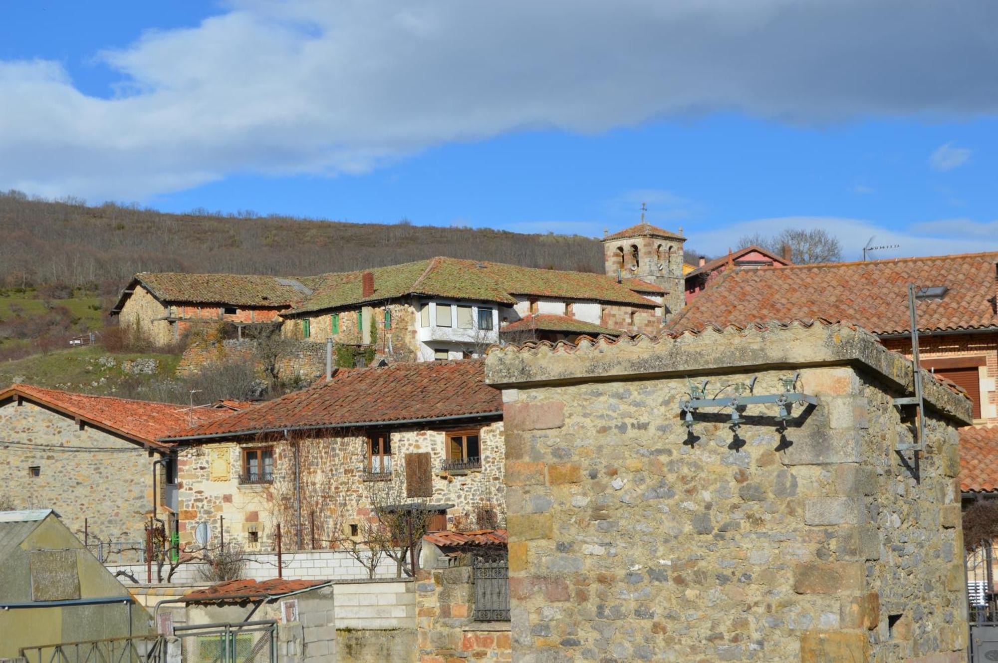 Pensjonat Casa Simon Cervera De Pisuerga Zewnętrze zdjęcie