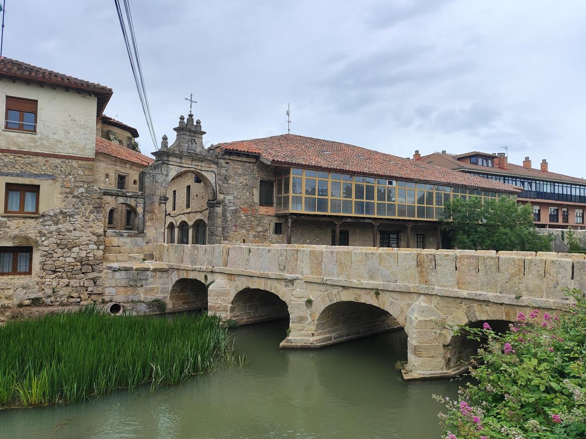 Pensjonat Casa Simon Cervera De Pisuerga Zewnętrze zdjęcie
