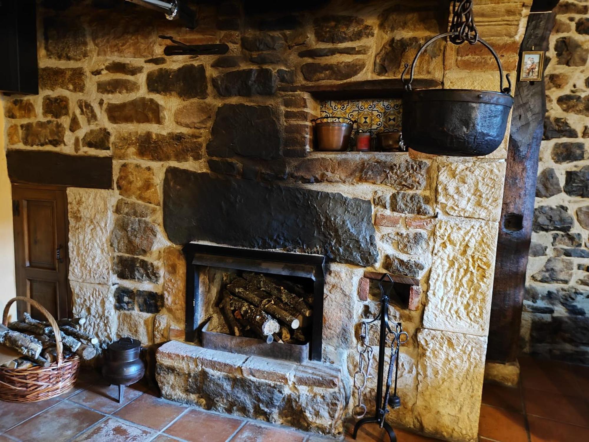Pensjonat Casa Simon Cervera De Pisuerga Zewnętrze zdjęcie