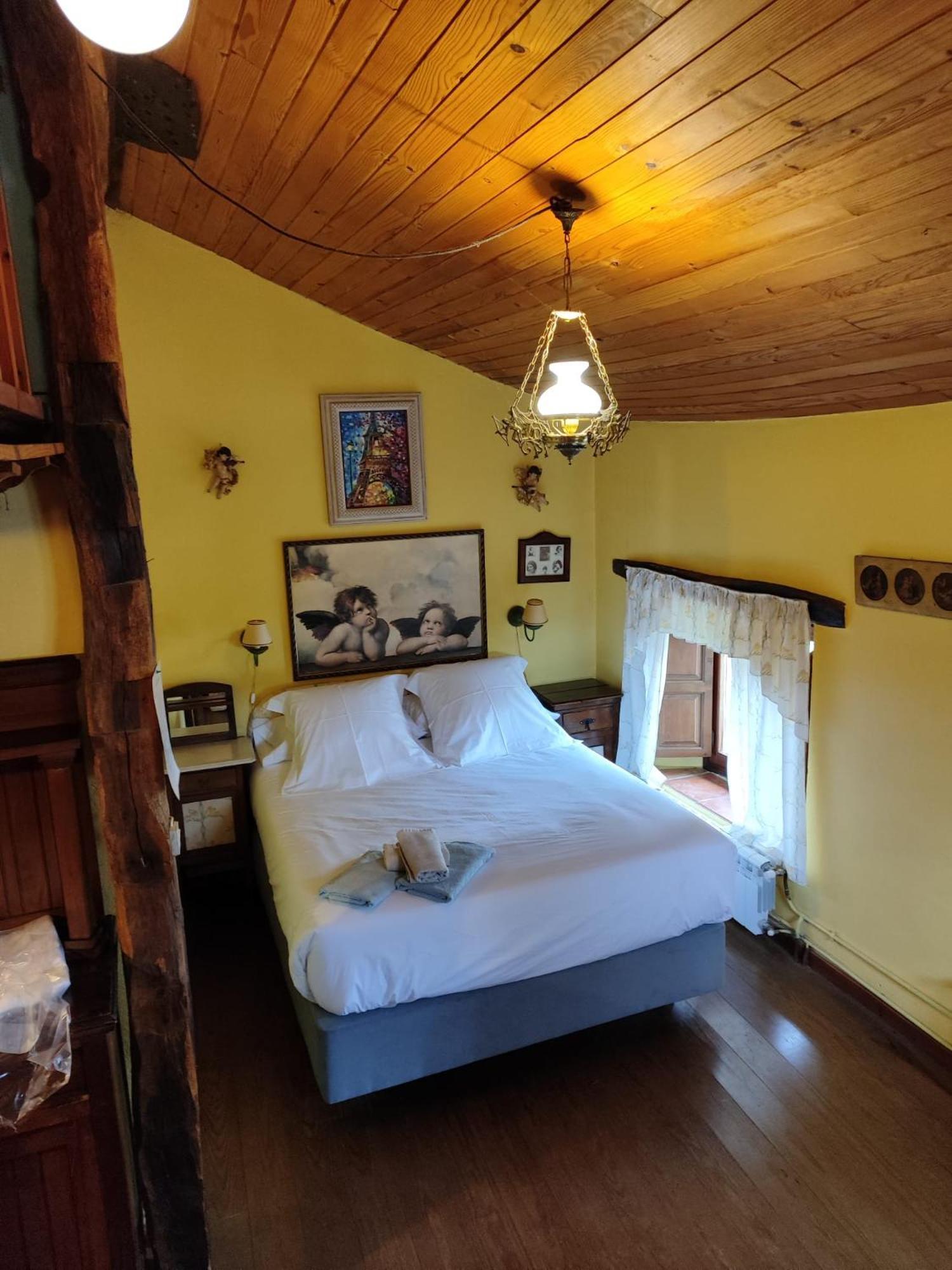 Pensjonat Casa Simon Cervera De Pisuerga Zewnętrze zdjęcie