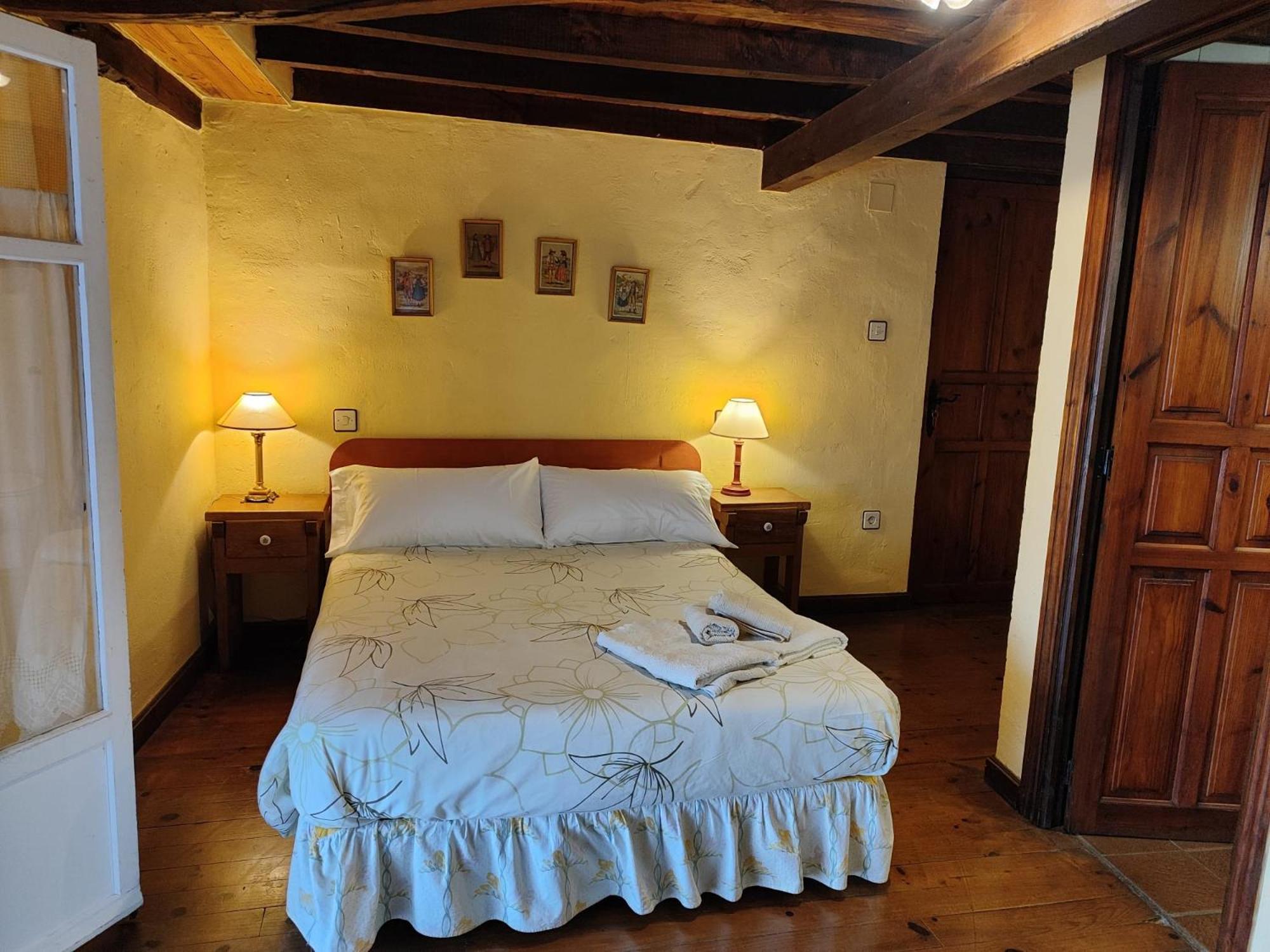Pensjonat Casa Simon Cervera De Pisuerga Zewnętrze zdjęcie