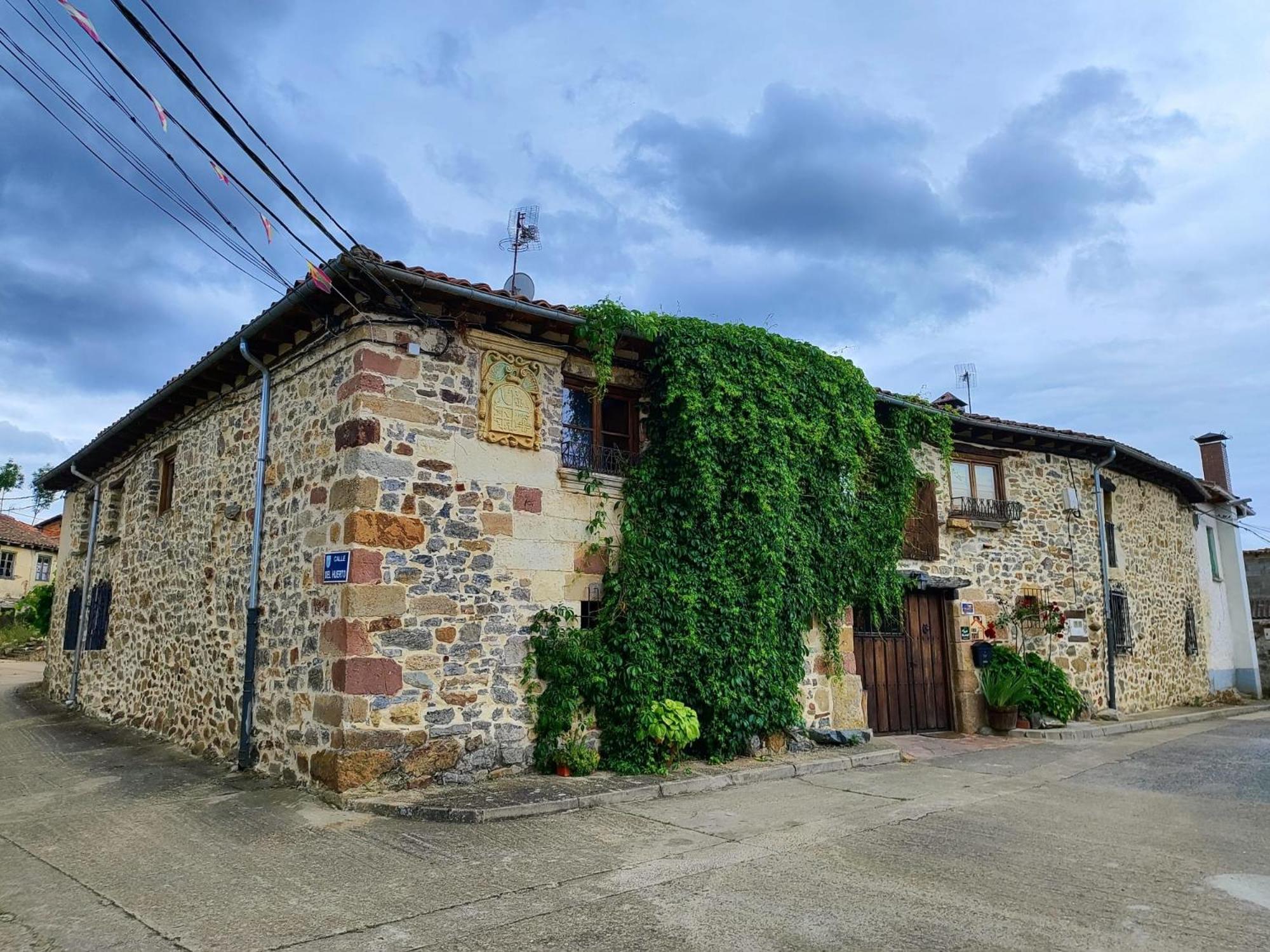 Pensjonat Casa Simon Cervera De Pisuerga Zewnętrze zdjęcie